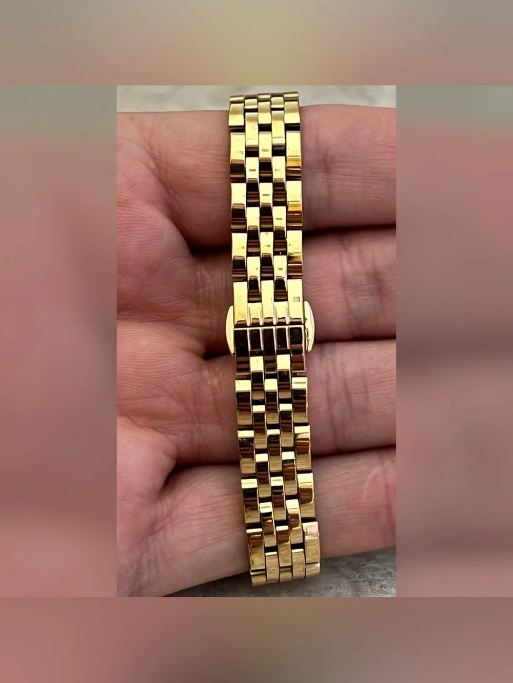 Mockberg Timeless Watch Gold Color